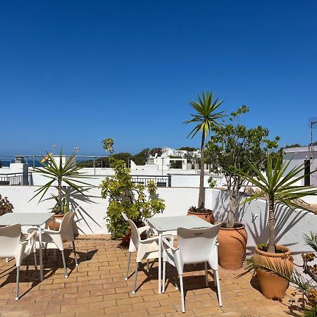 Hostel Conil Conil De La Frontera Exterior photo